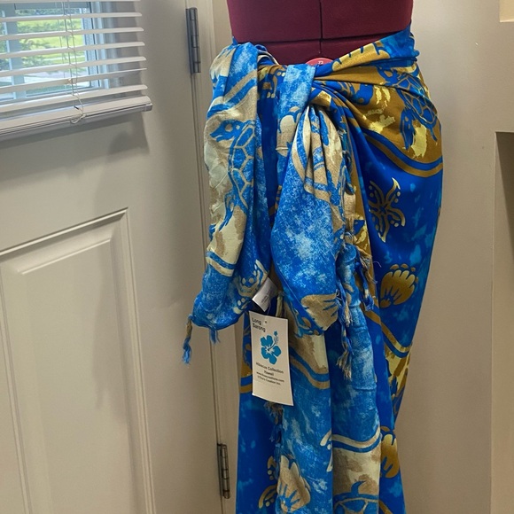 Hibiscus Collection Hawaii women blue floral long sarong. Size One Size. NWT. - Picture 2 of 7